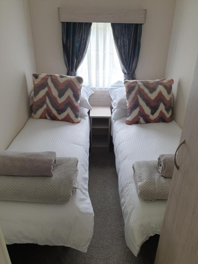 Foxwood Private Hot Tub Getaway Holiday home Swarland