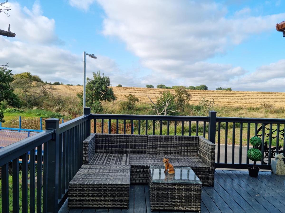 Foxwood Private Hot Tub Getaway *
