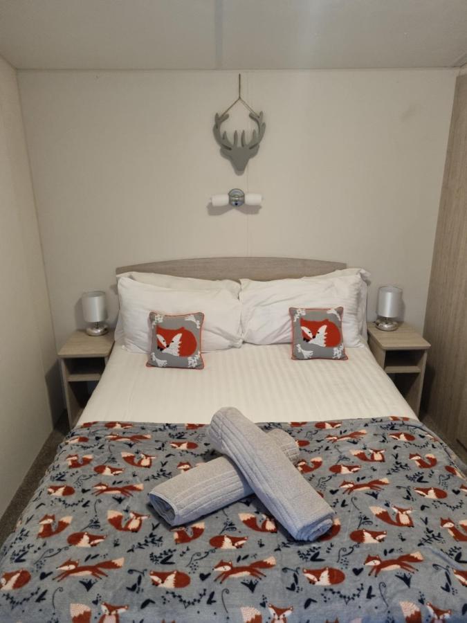 Foxwood Private Hot Tub Getaway Swarland